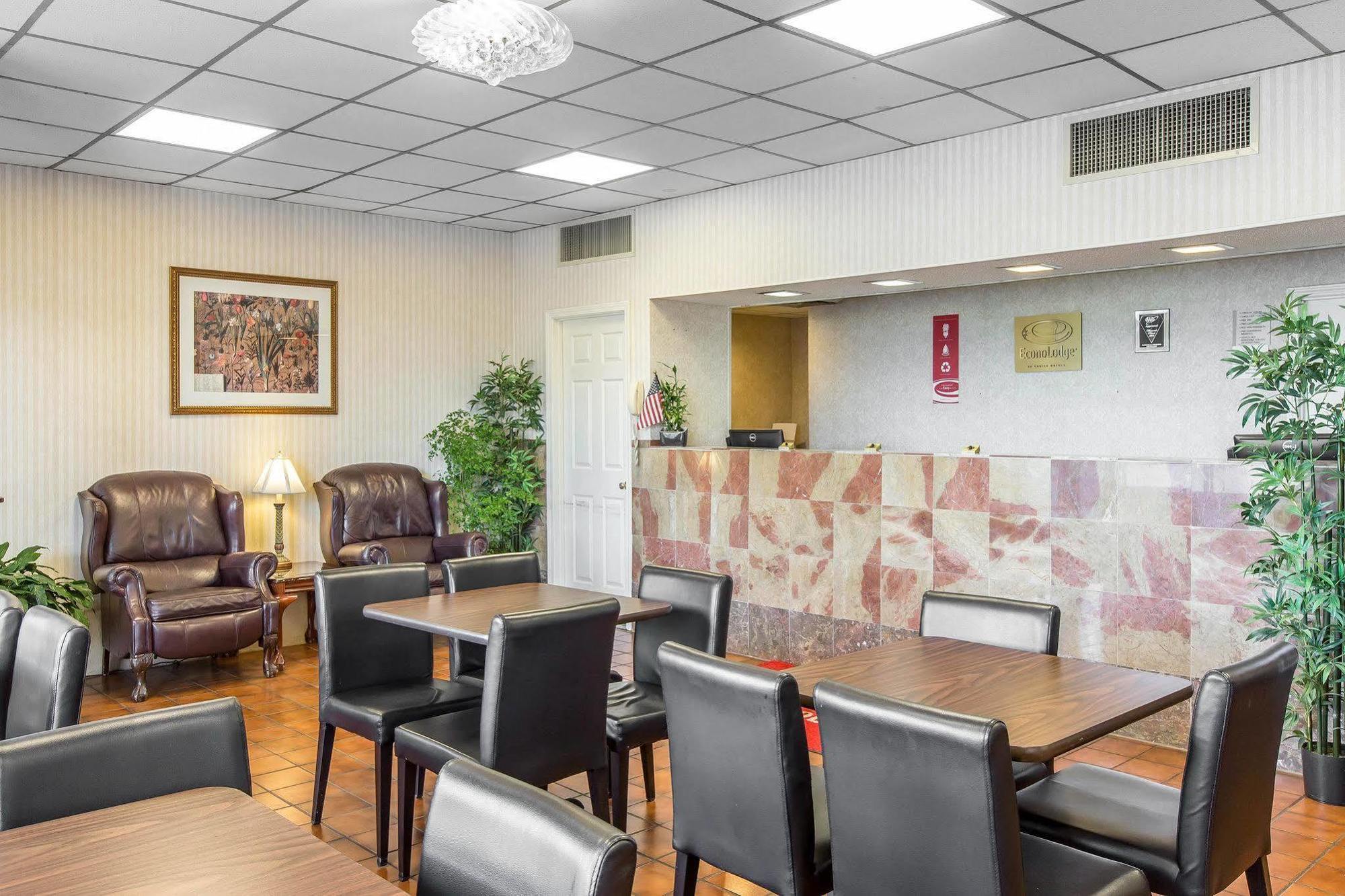 Econo Lodge Calhoun Zewnętrze zdjęcie
