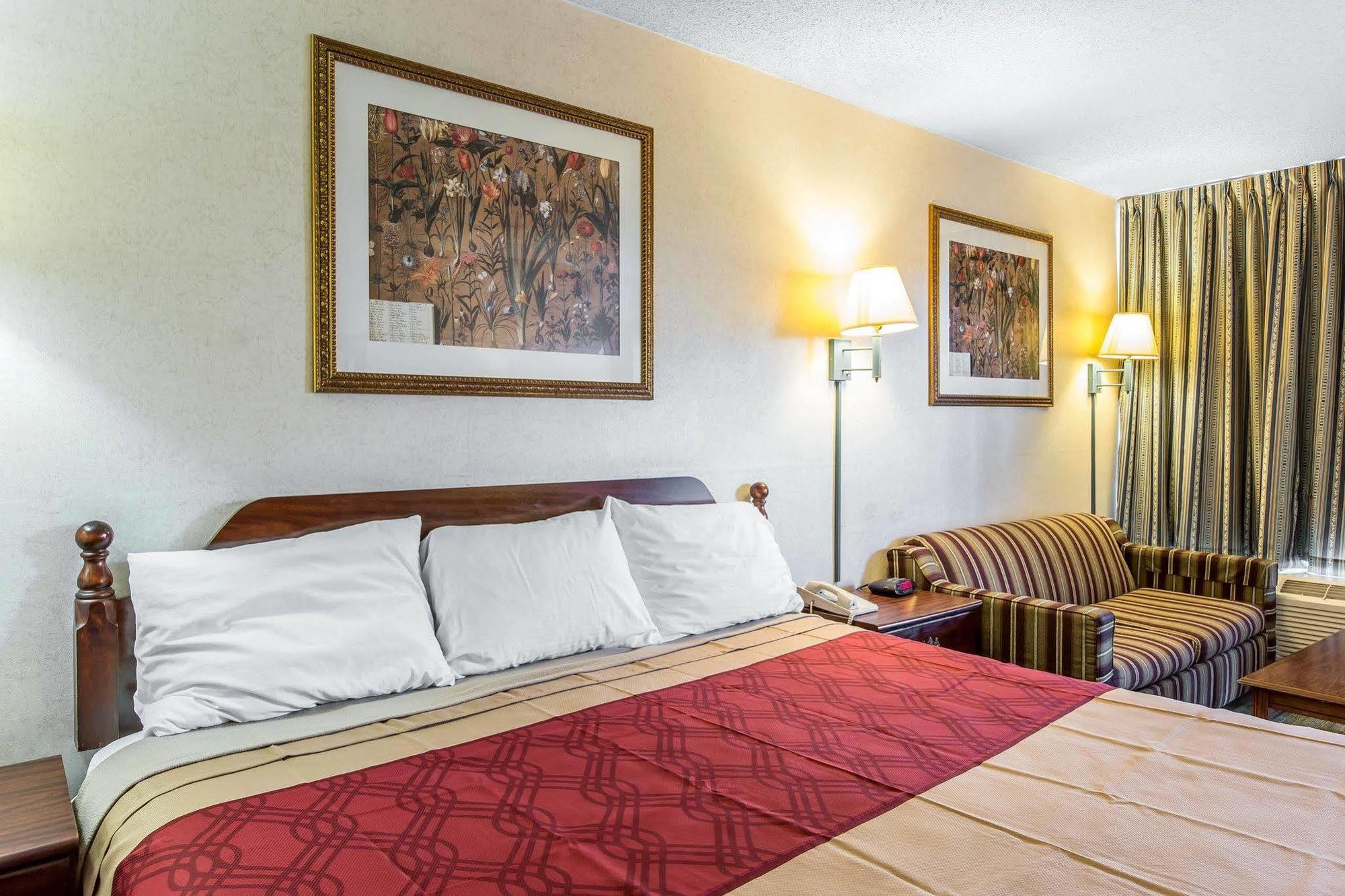 Econo Lodge Calhoun Zewnętrze zdjęcie